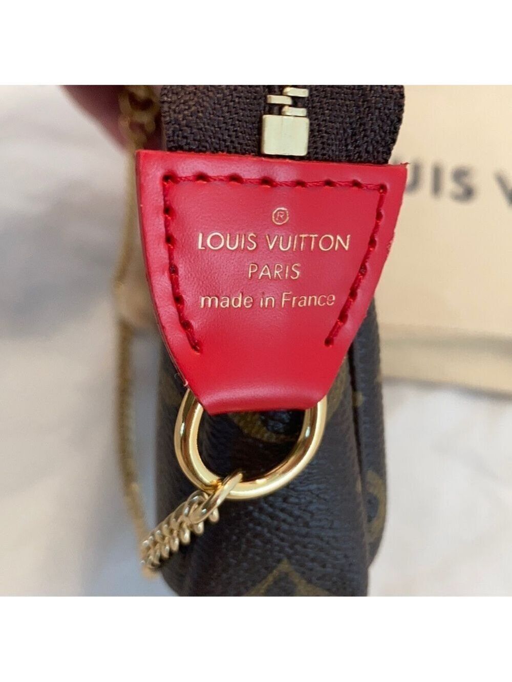 𝅺LOUIS Vuitton Christmas 2020 mini pochette access - Picture 8 of 13